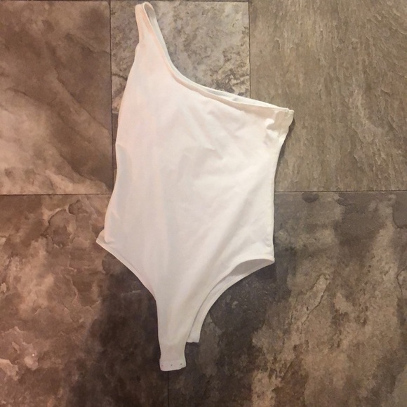 White off shoulder bodysuit-small - Picture 2 of 3